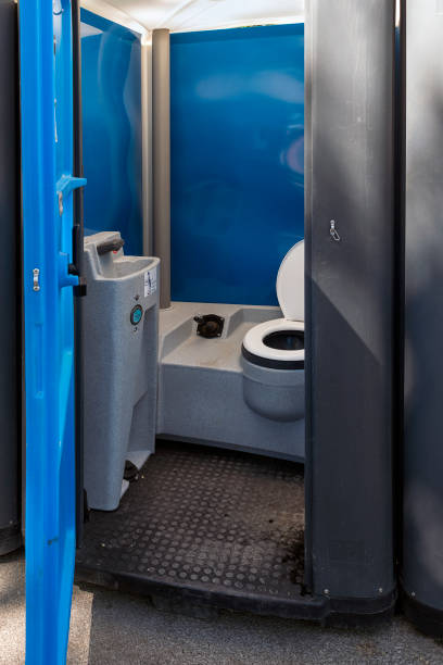 Best Portable restroom trailer rental  in Boron, CA